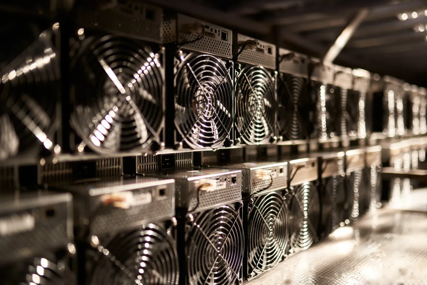 how are data centers cooled with air cooling